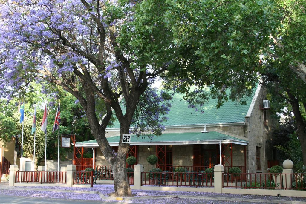 88 Baron Van Reede Guesthouse Oudtshoorn Eksteriør billede