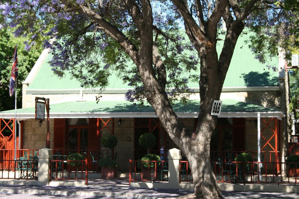 88 Baron Van Reede Guesthouse Oudtshoorn Eksteriør billede